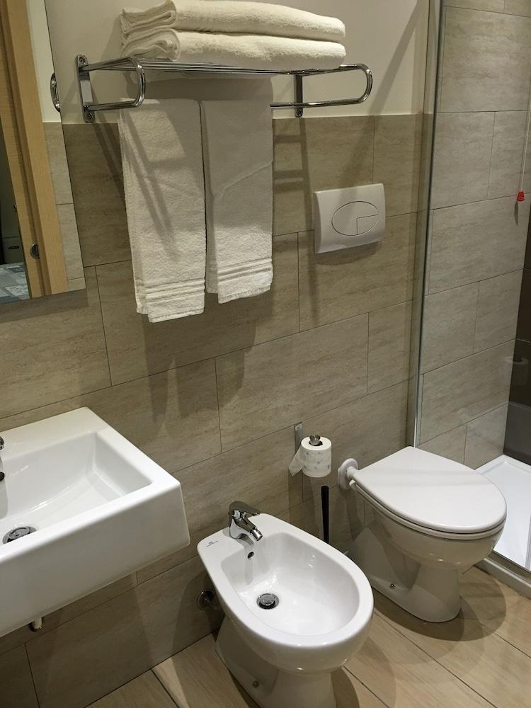 Hotel San Biagio Milan Luaran gambar