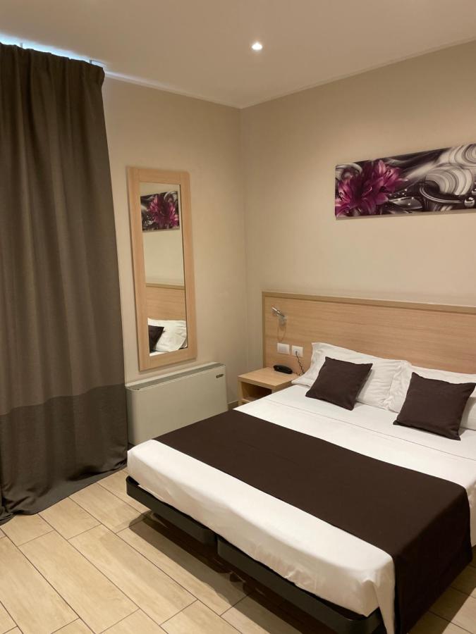 Hotel San Biagio Milan Luaran gambar