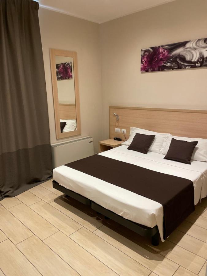Hotel San Biagio Milan Luaran gambar