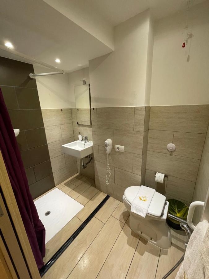 Hotel San Biagio Milan Luaran gambar