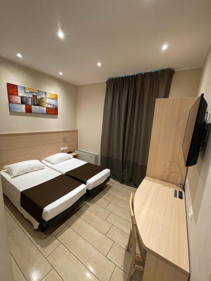 Hotel San Biagio Milan Luaran gambar
