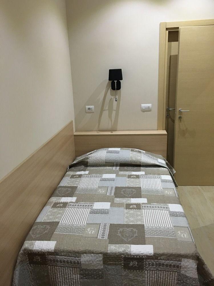 Hotel San Biagio Milan Luaran gambar