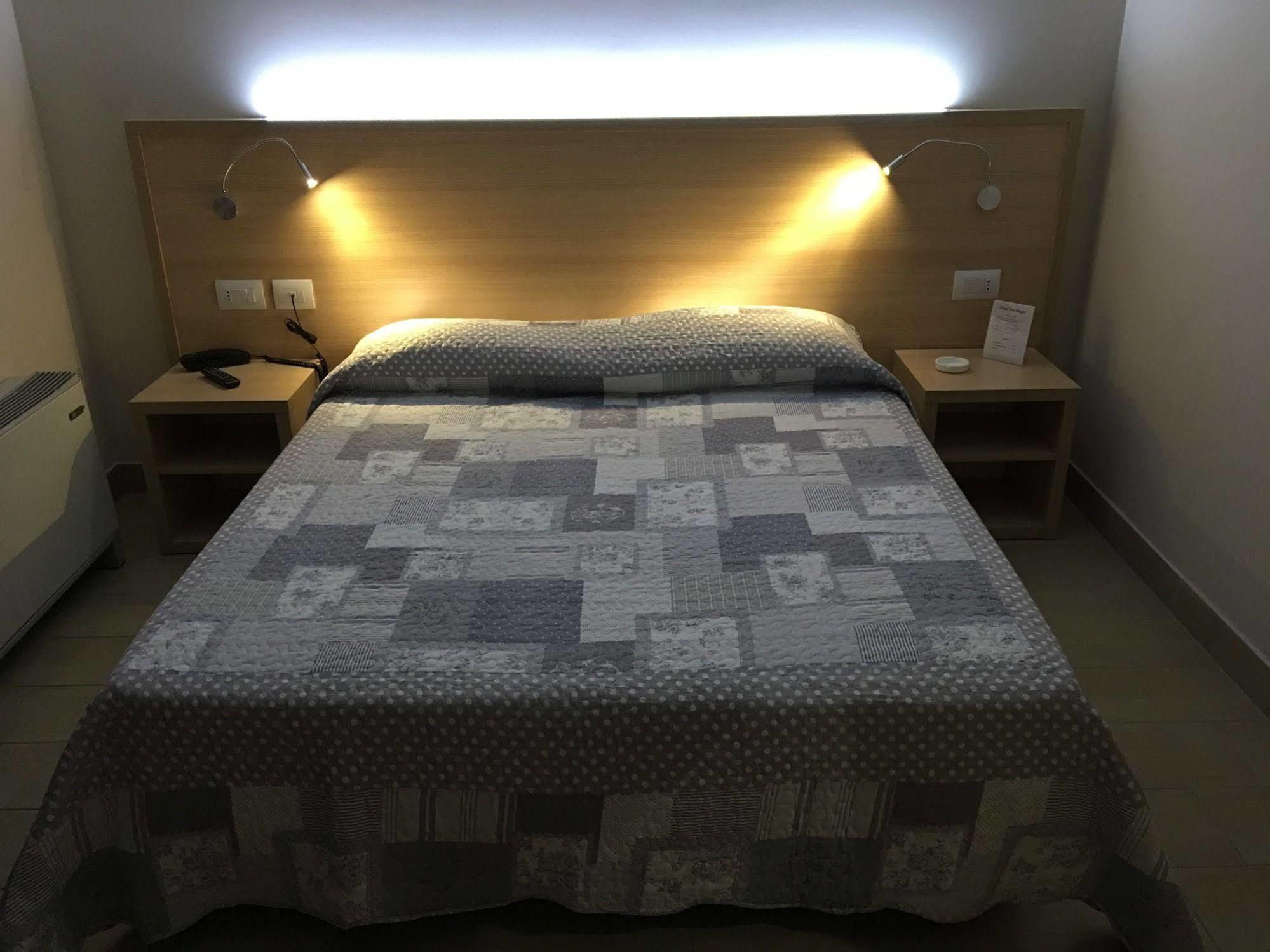 Hotel San Biagio Milan Luaran gambar
